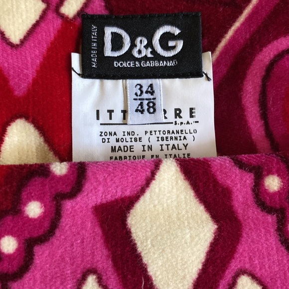 D&G 💯 Cotton Velvet Beautiful Print Skirt Never Used Made in Italy 🇮🇹 - Picture 9 of 16